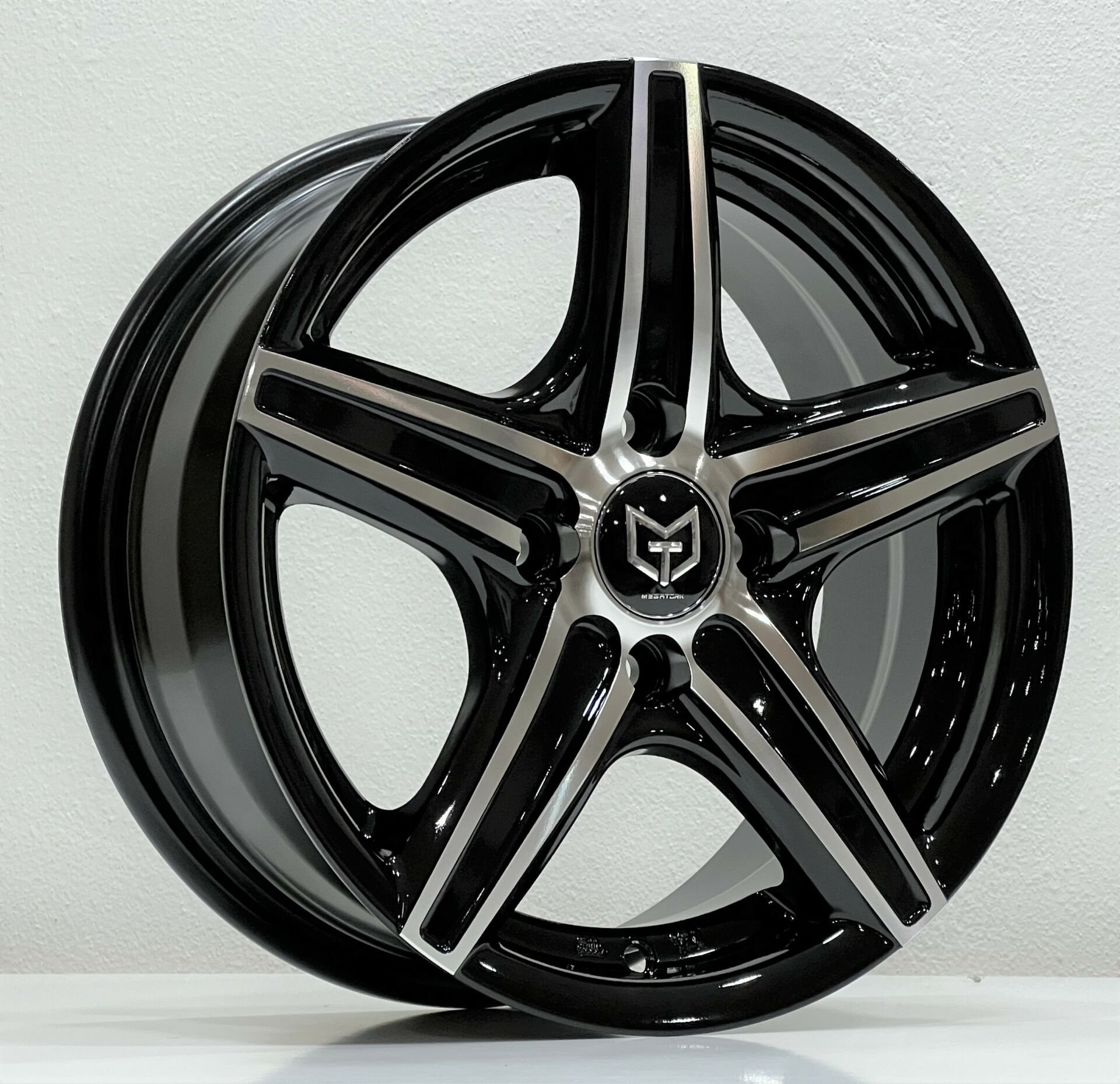 6.5X15 TORK-3143 4X100 ET35 73.1 BLACK MACHINED