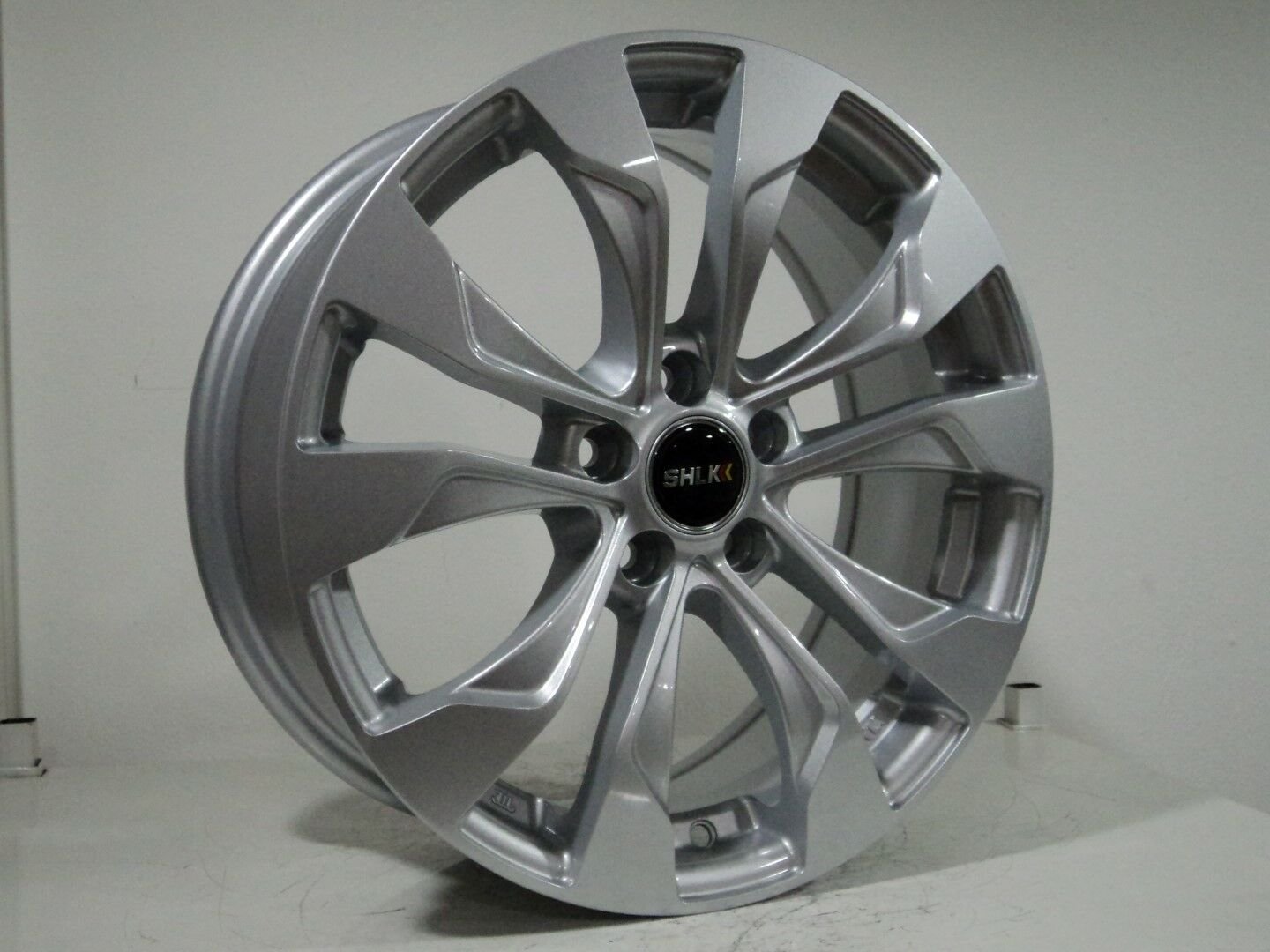 6.5X16 SLK-1739 5X98 ET39 58.1 SILVER XL