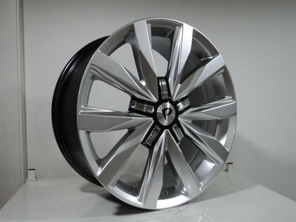 8X18 BK-5330 5X120 ET40 65.1 HYPER SILVER XL