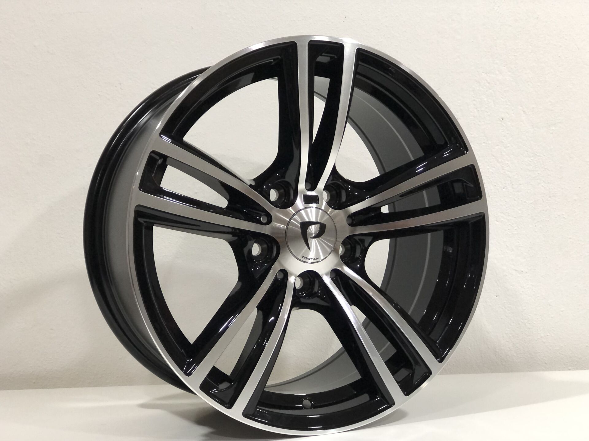 8X17 BK-5739 5X120 ET35 72.56 BLACK MACHINED XL