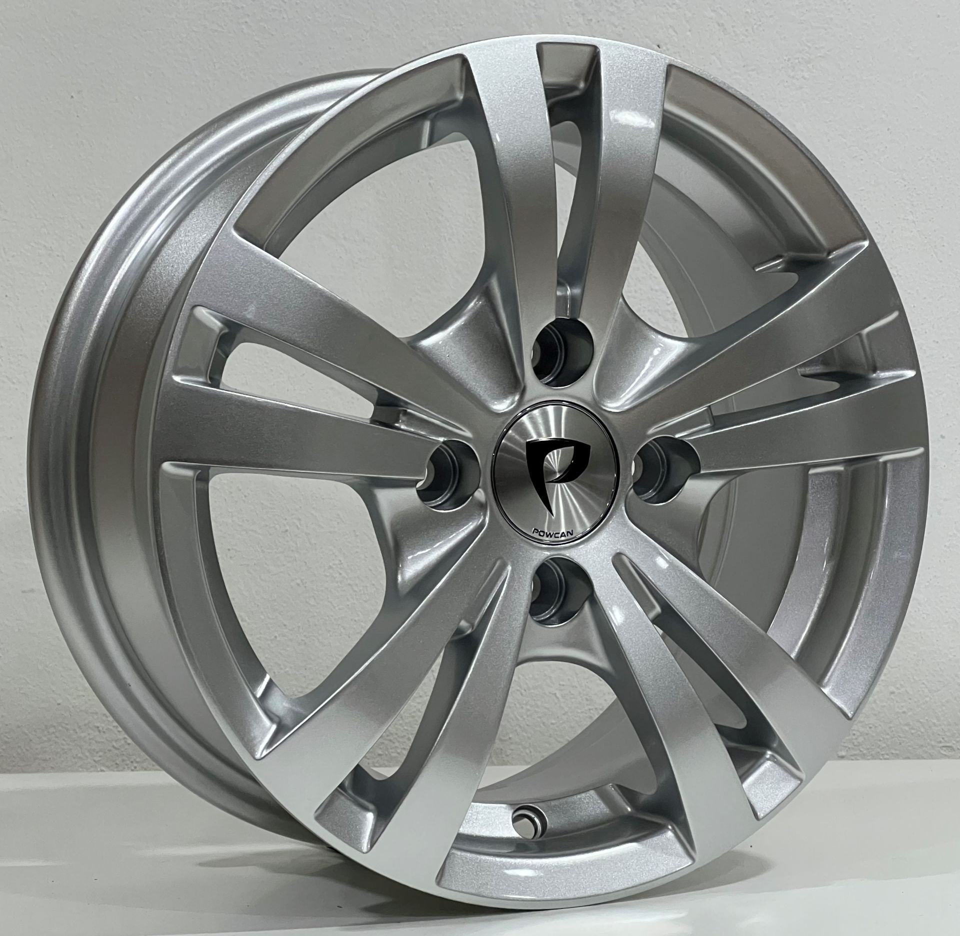 5.5X13 BK-001 4X100 ET35 73.1 SİLVER