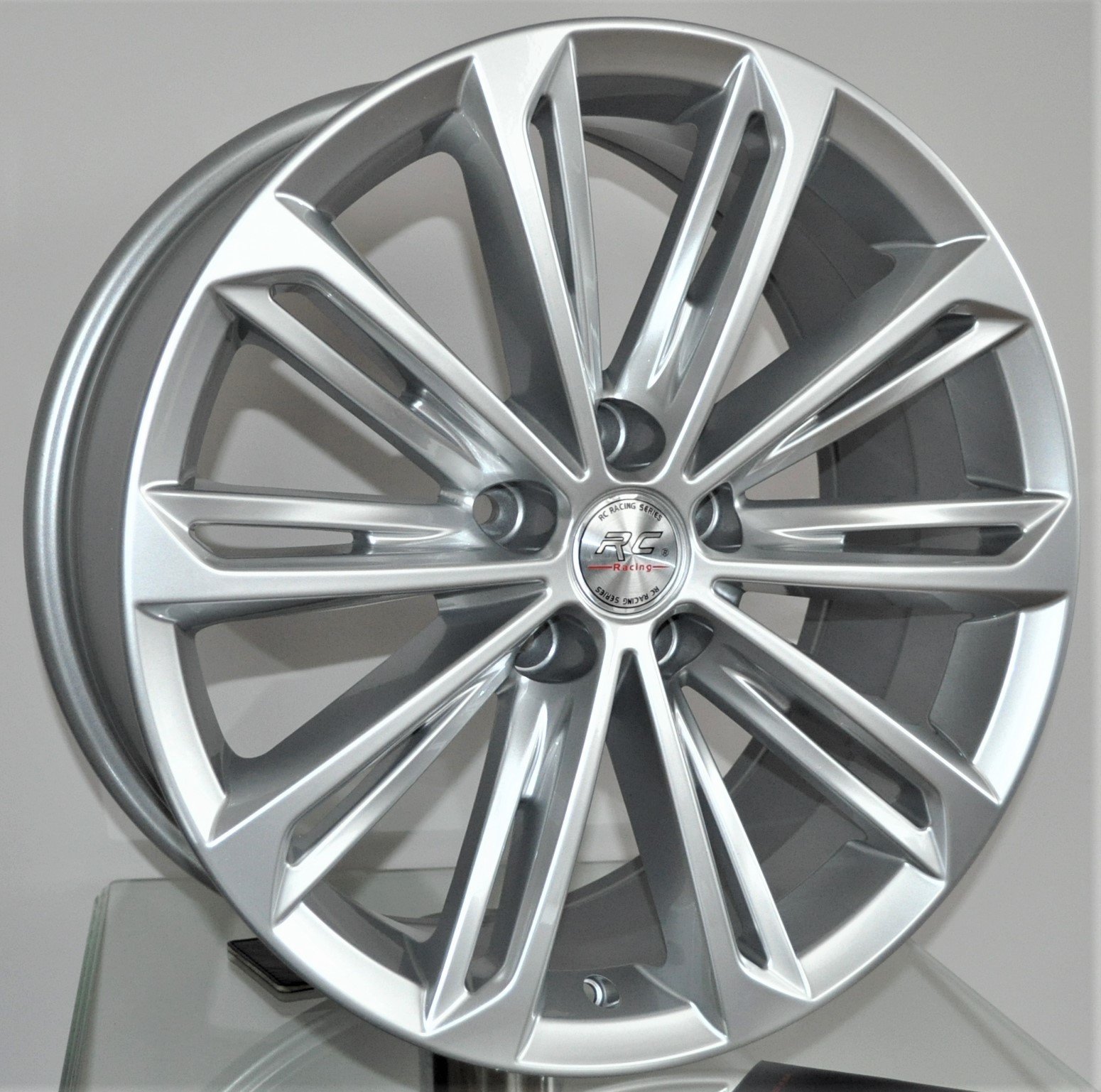 8X18 RCR 148 5X112 ET40 57.1 SILVER