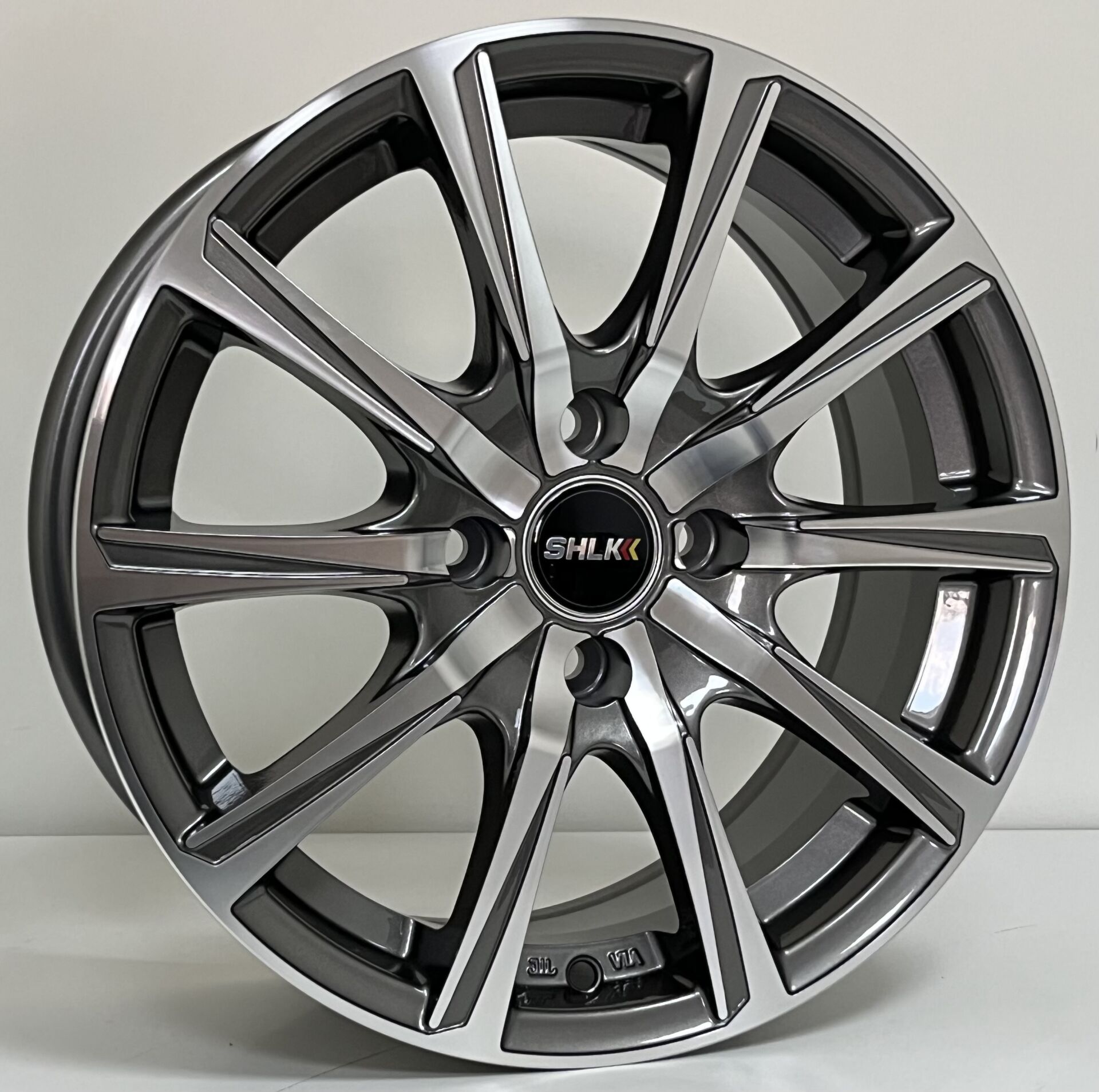 SLK 6.5.5X15 SLK-2039 4X100 ET35 73.1 GUN MACHINED Binek Jant