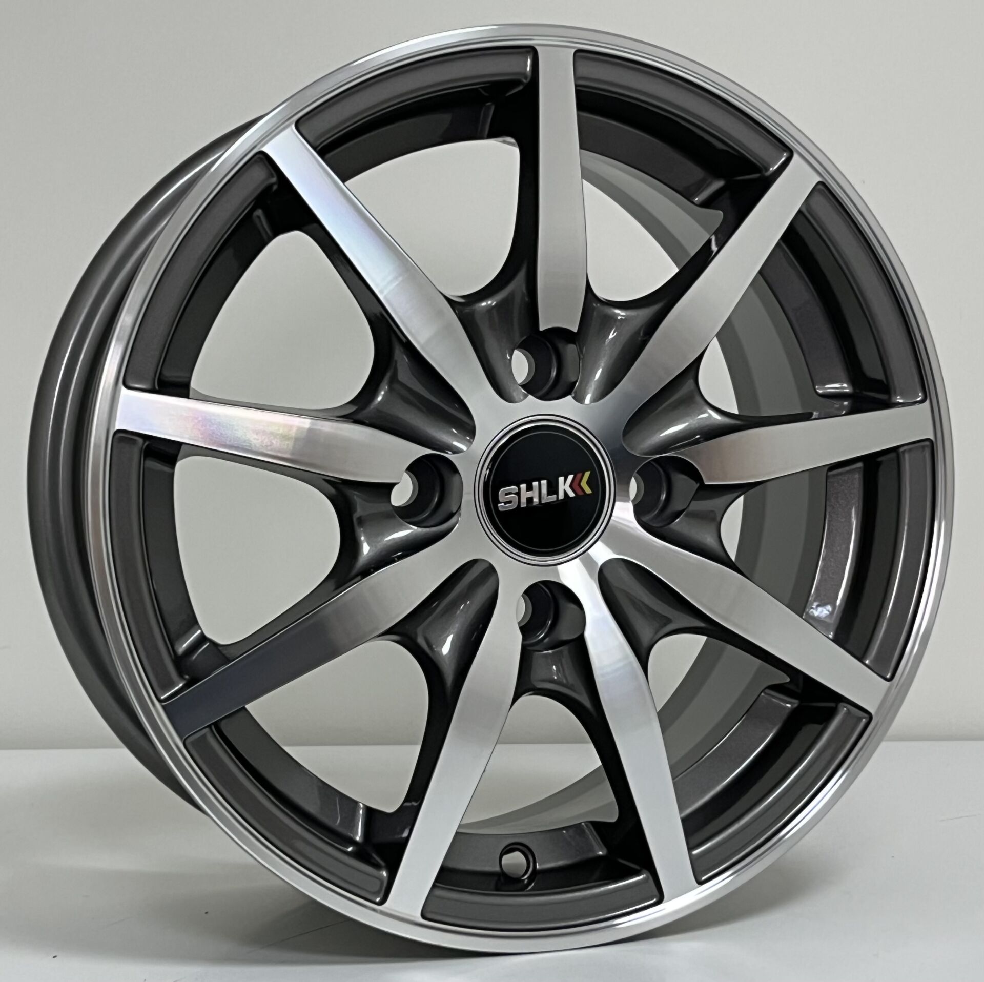 5.5X13 SLK-2027 4X100 ET35 73.1 GUN MACHINED