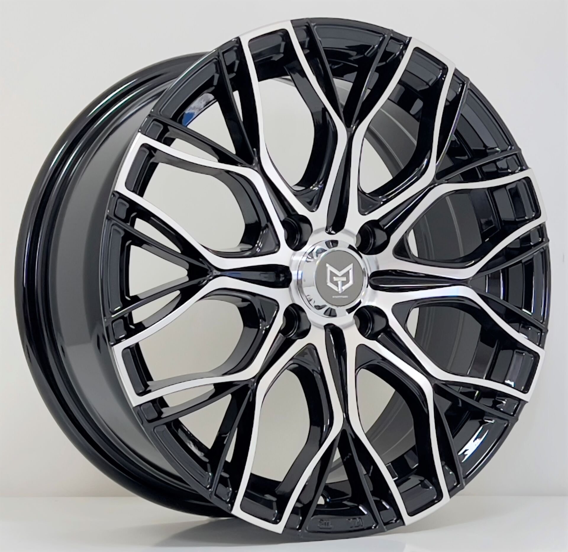 Megatork 5.5X13 TORK-3366 4X100 ET35 73.1 BLACK MACHINED Binek Jant