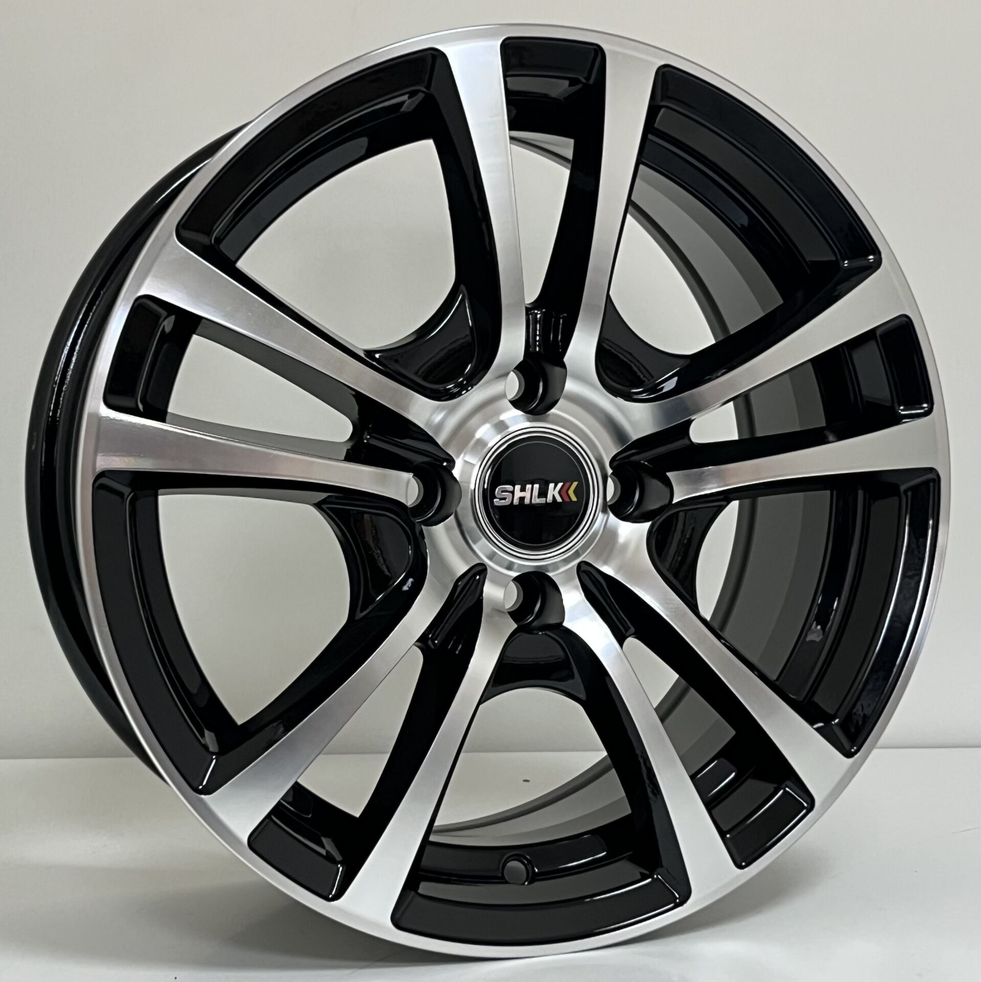 6.5X15 SLK-2065 4X100 ET35 73.1 BLACK MACHINED